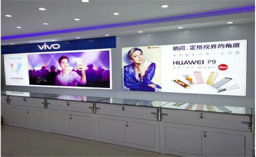屏边软膜灯箱的材料组成。